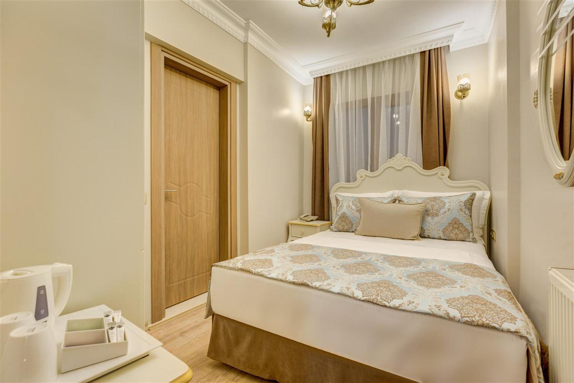 Cunda Oezerbey Konagi (Adults Only) 호텔 Ayvalı 객실 사진