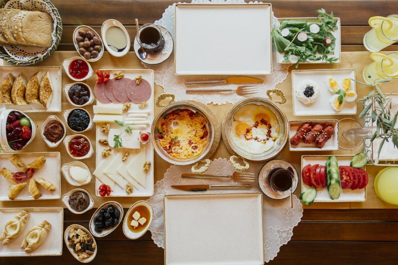 Cunda Oezerbey Konagi (Adults Only) 호텔 Ayvalı 외부 사진
